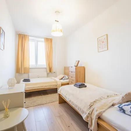 Cozy In Great Location شقة *